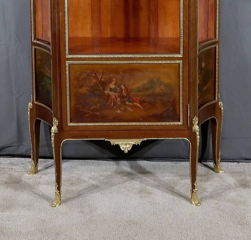 Mahogany Showcase, Transition Louis XV Louis XVI style – 1900