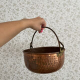 Copper basin with handle