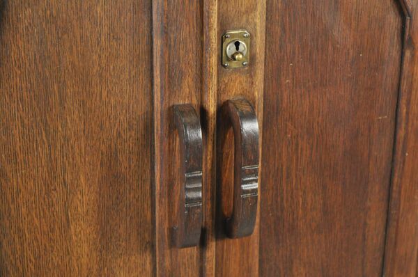 Armoire en bois unique et/ou placard d'entrée de style Art Nouveau, 1930.