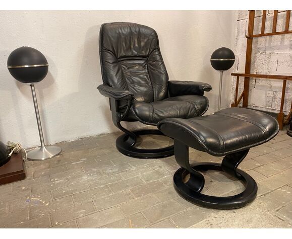 Armchair relaxation leather & footrest Stressless model Ekornes vintage 1980