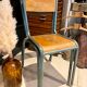 Paire de chaises d'école vintage