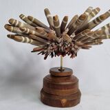 Ancien oursin crayon sur socle en bois tourné, 22 cm