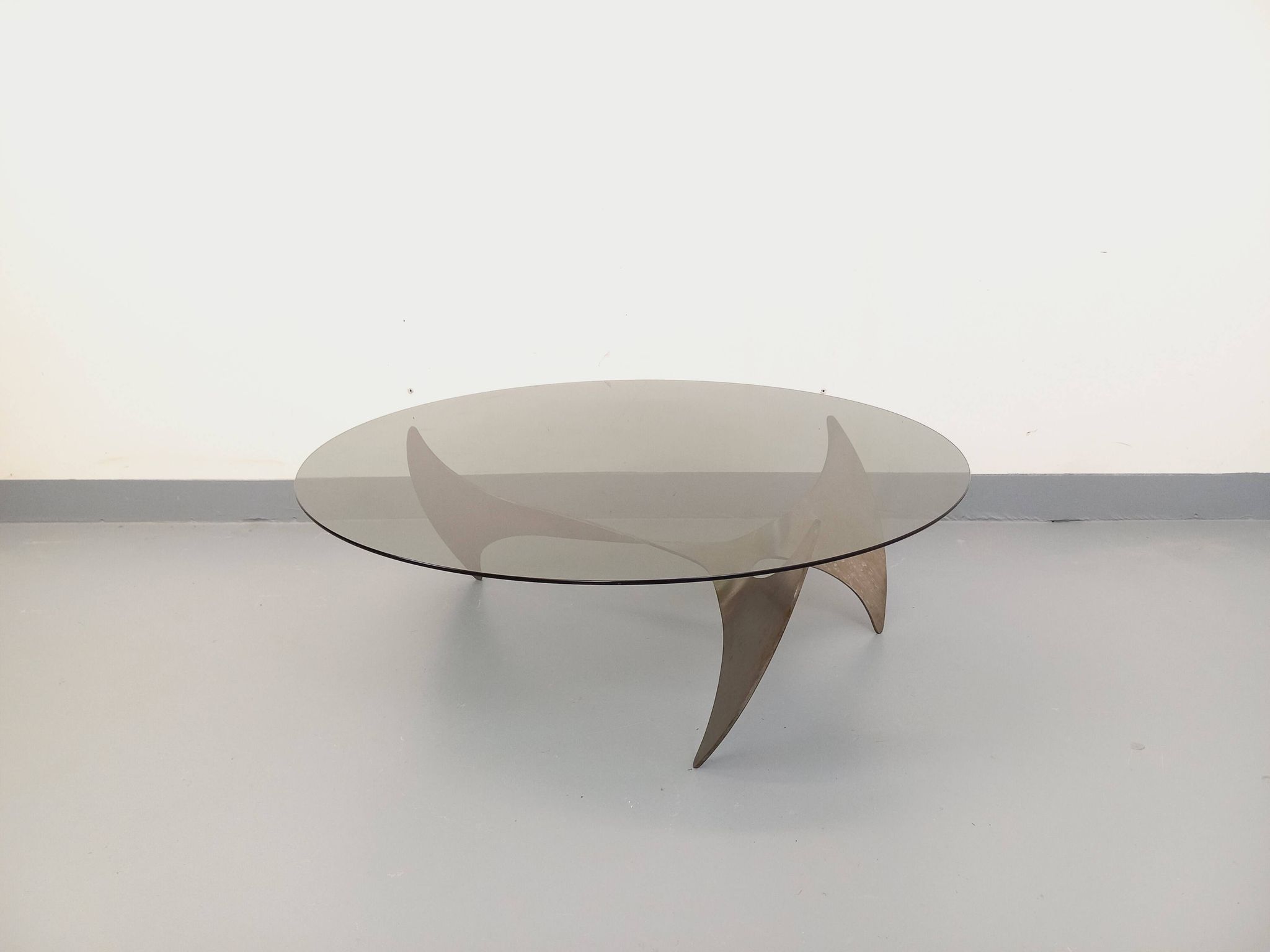Table basse hélice vintage Propeller de Knut Hesterberg en acier et verre