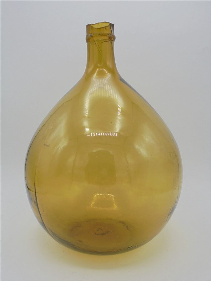 Amber demijohn