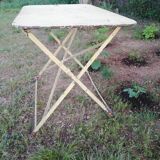 Table de jardin pliante