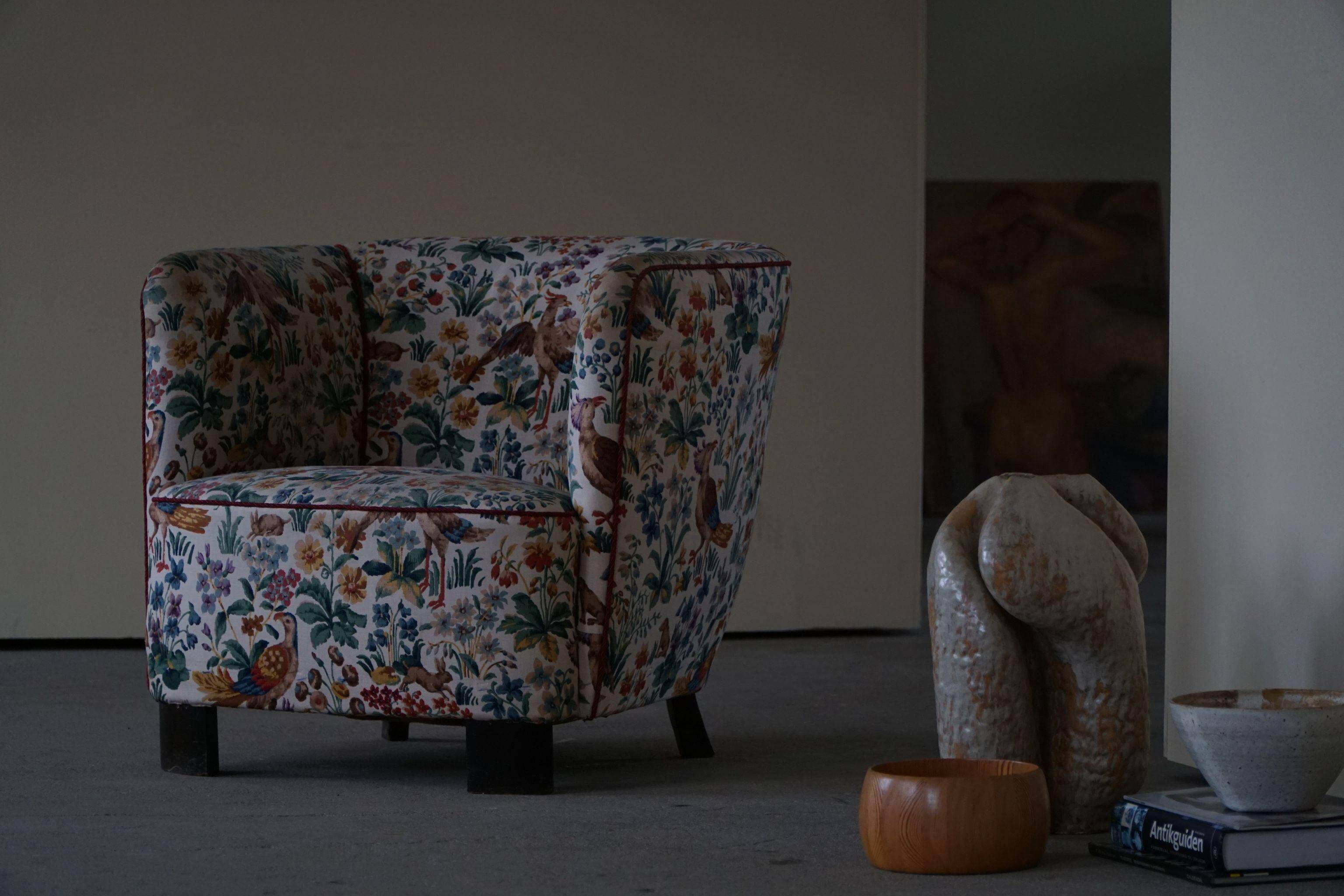 Set of curved Danish club chairs from the mid-century, Viggo Boesen style, 1940s.