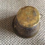 Cache pot en cuivre