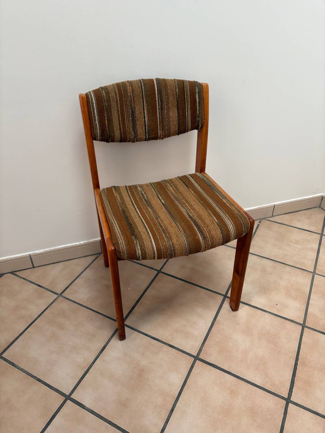 Vintage Scandinavian Baumann chair
