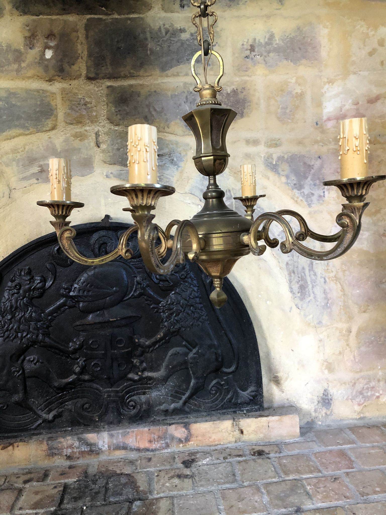 Massive bronze chandelier 6 candles
