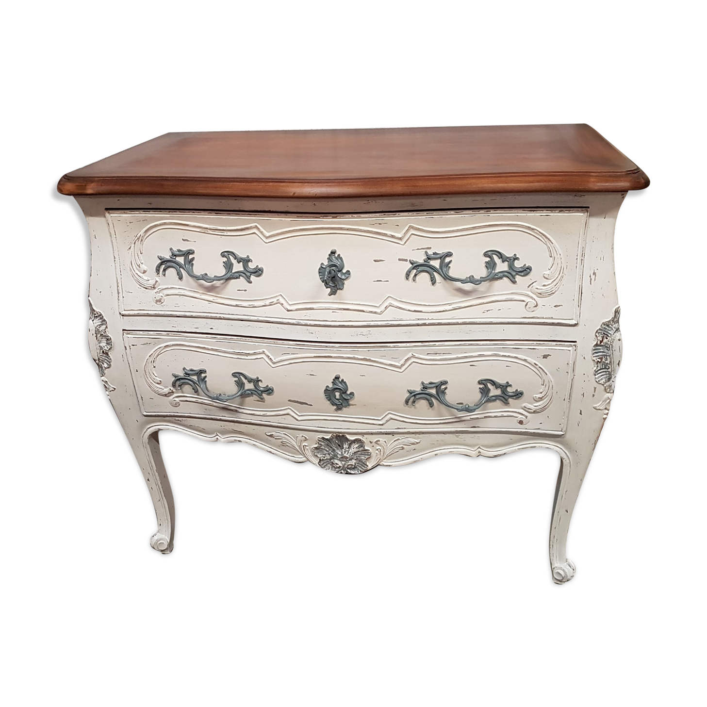 Beautiful curved chest of drawers in patinated Louis XV style