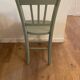 Chaise bistrot Luterma vintage verte grisée