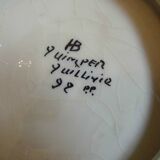 Pair of plates or dishes in Quimper earthenware, HB, René QUILLIVIC