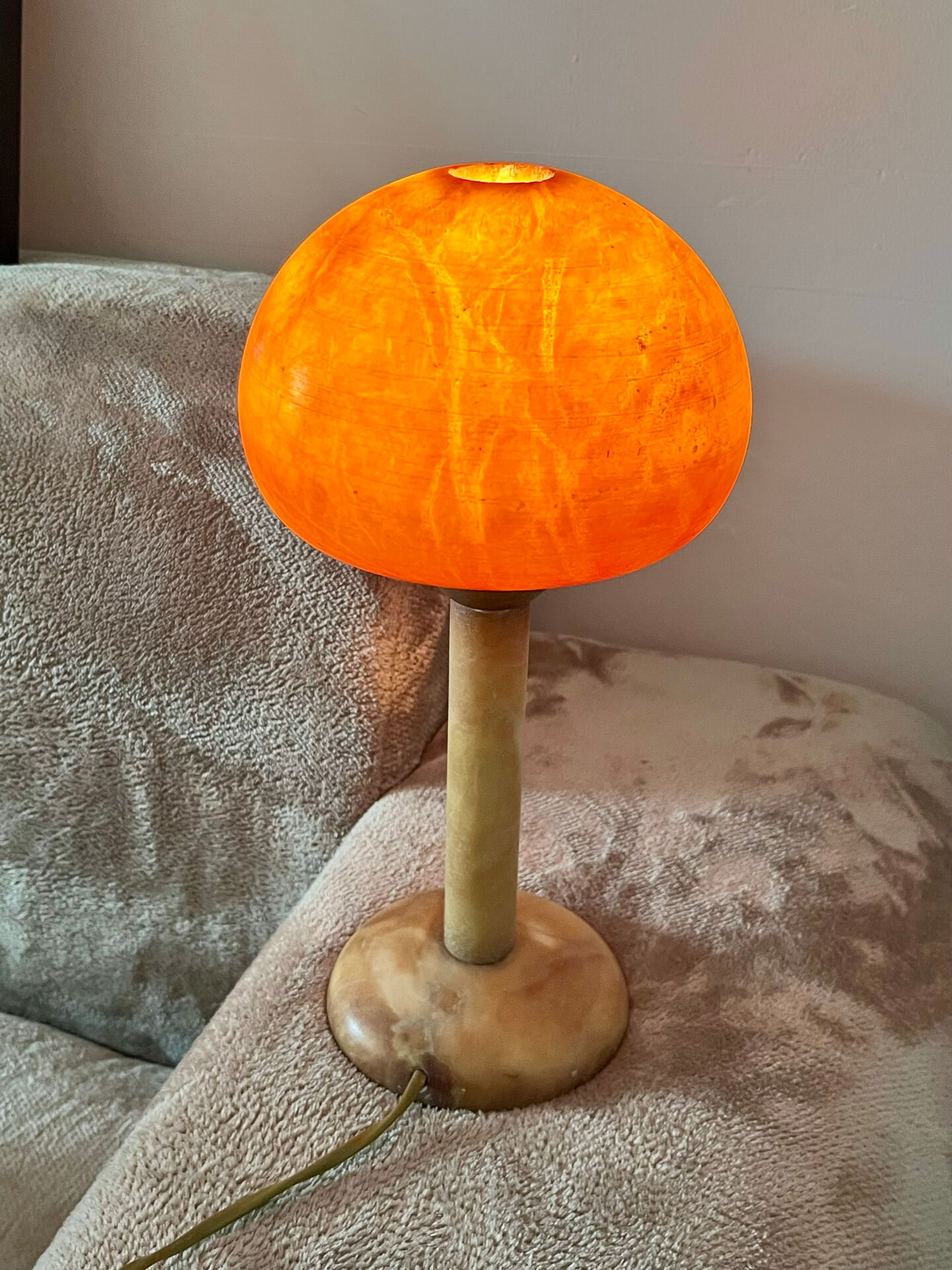 Lampe  champignon brutaliste