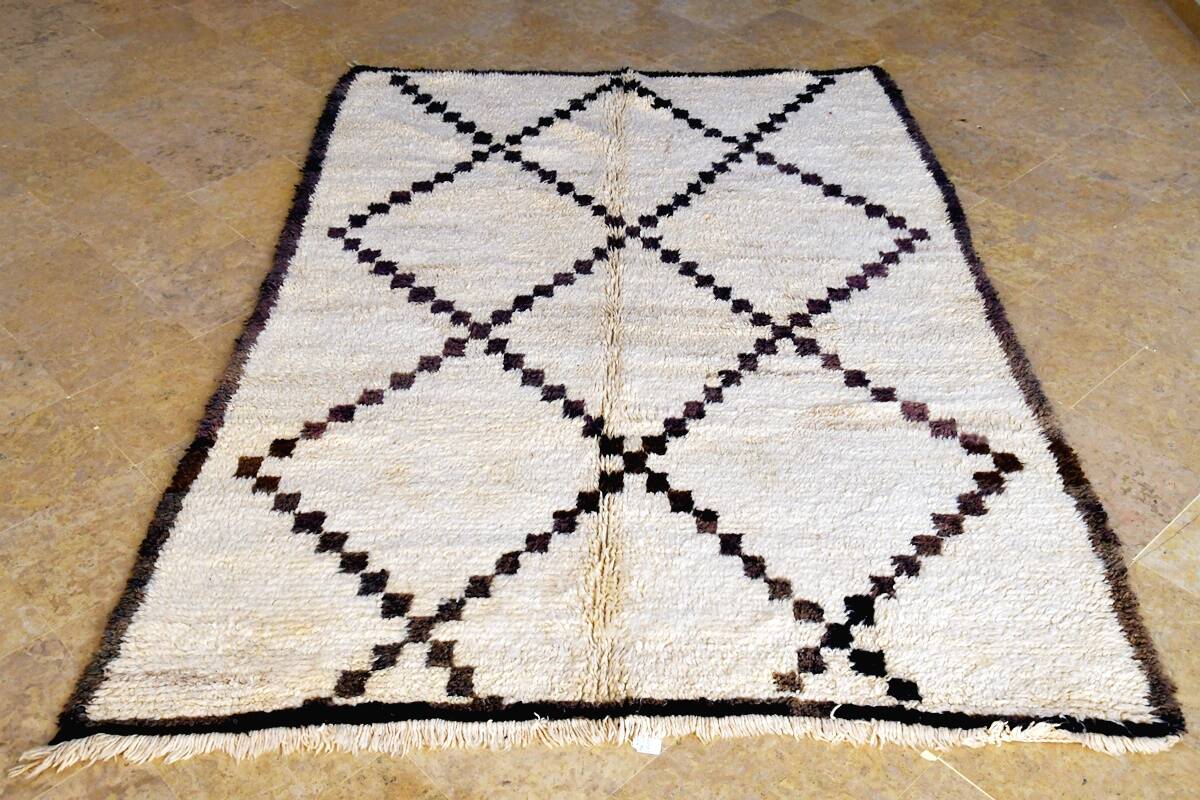 Vintage Beni Ouarain rug