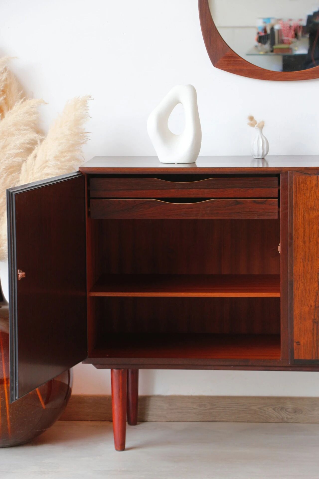 Enfilade Oman Jun in rosewood | Vintage Scandinavian design