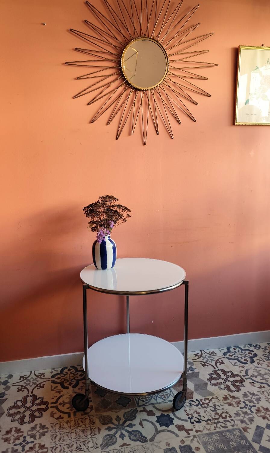 Vintage design dessert table