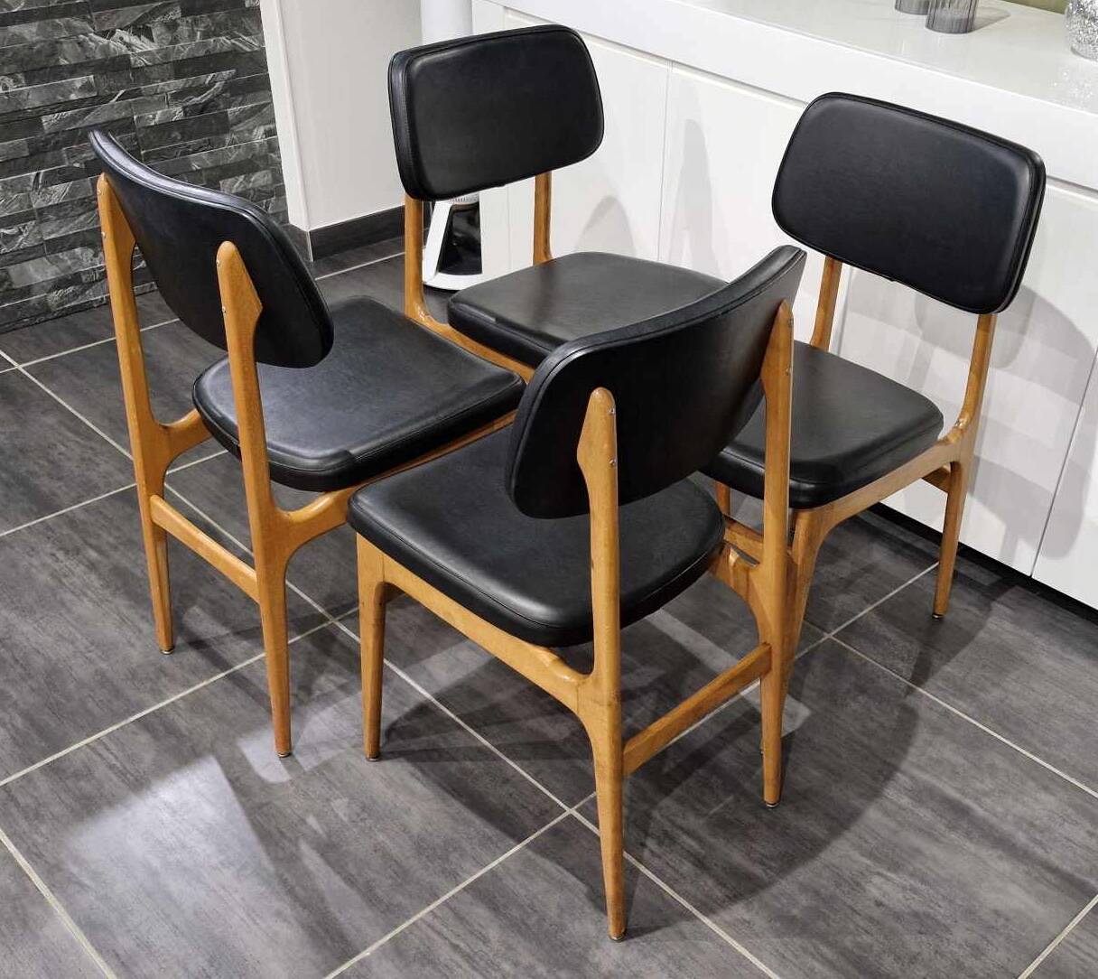 Series of 4 Scandinavian chairs, 1970s