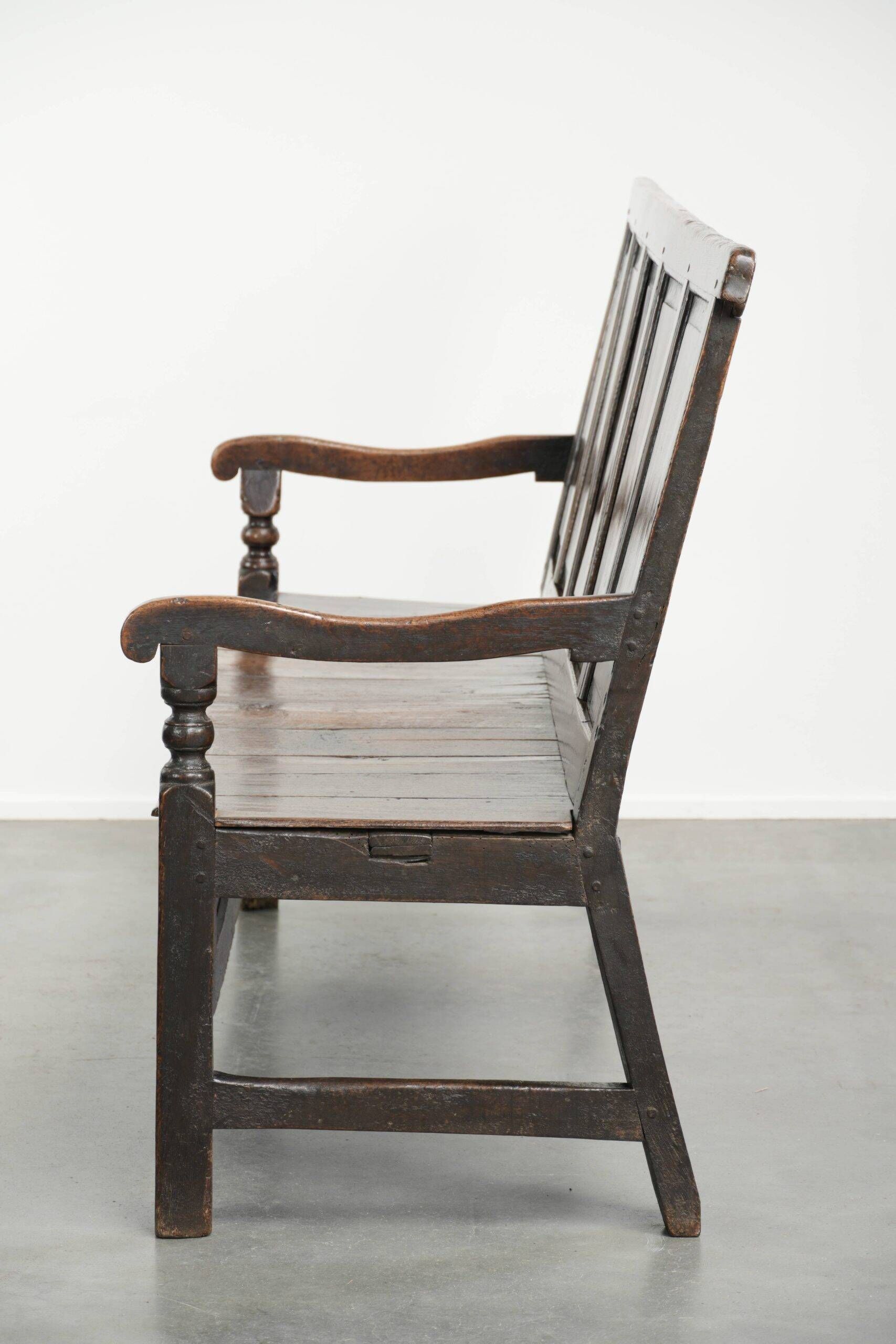 Antique English wooden bench / hall bench from the early 18th century