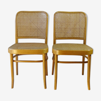 2 chairs Prague Thonet No.811 blondes Ca,1970