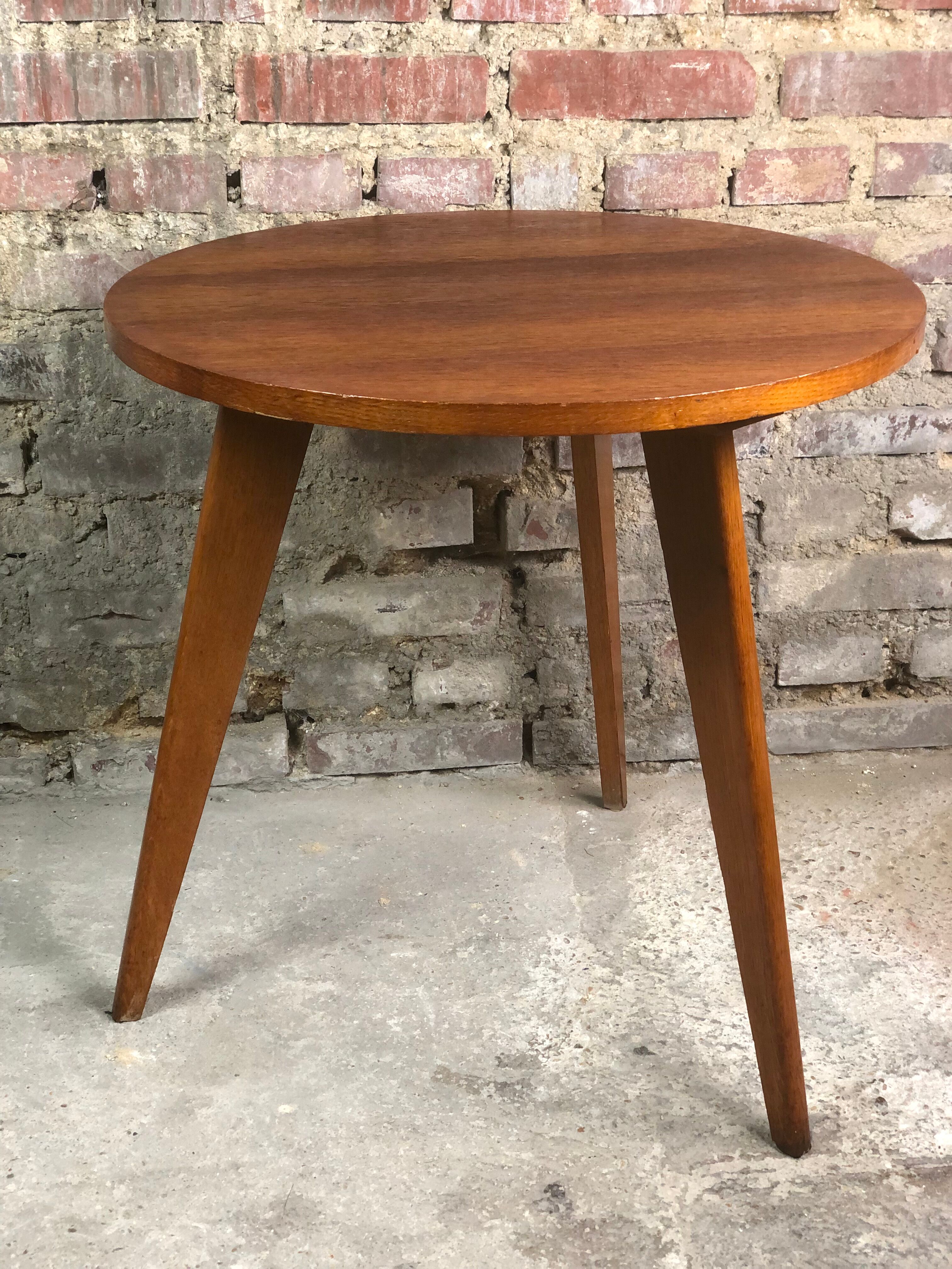 Vintage pedestal table in beech veneer 50'S