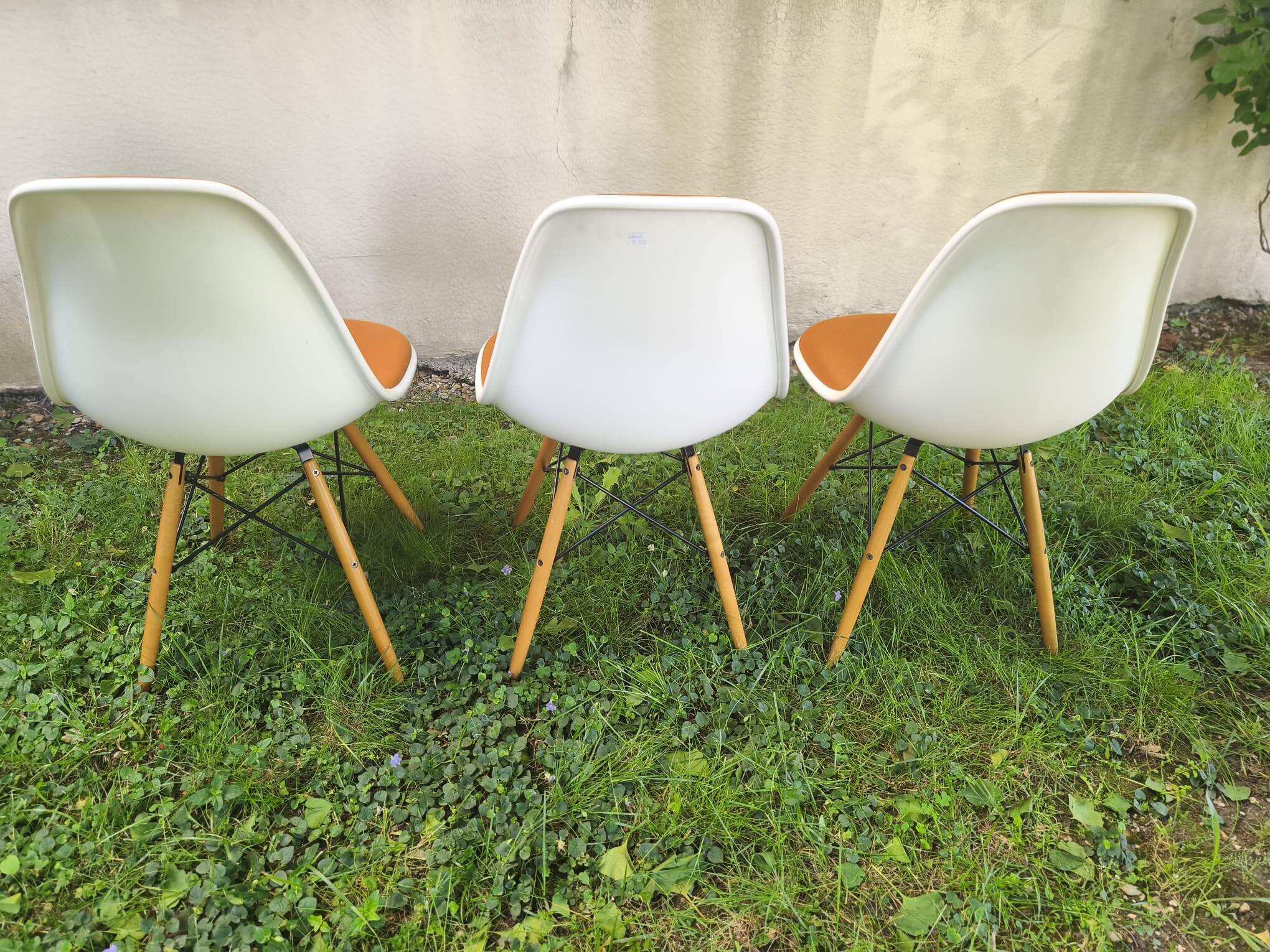 Three DSW chairs by Eames, Vitra edition