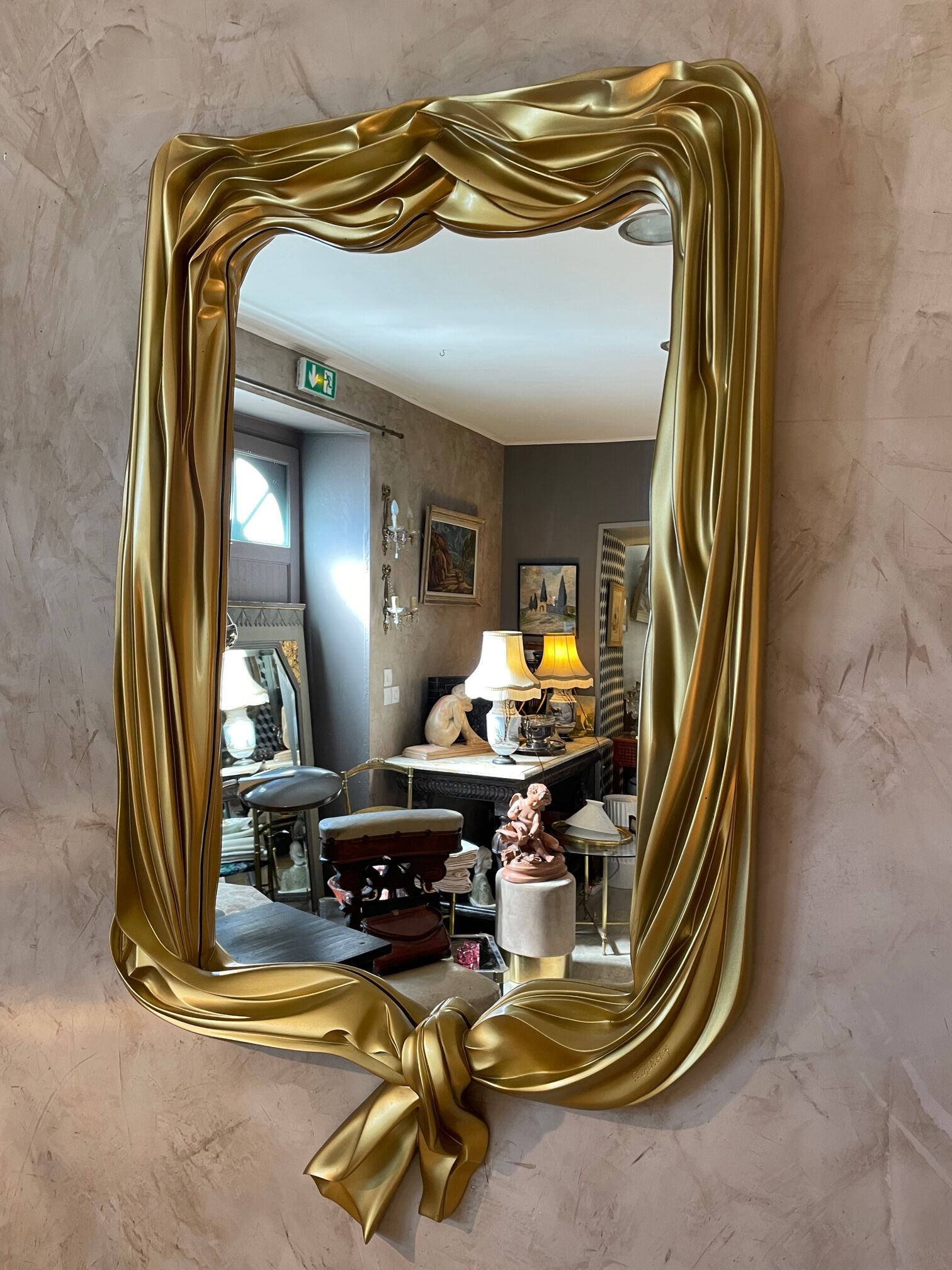 Golden mirror