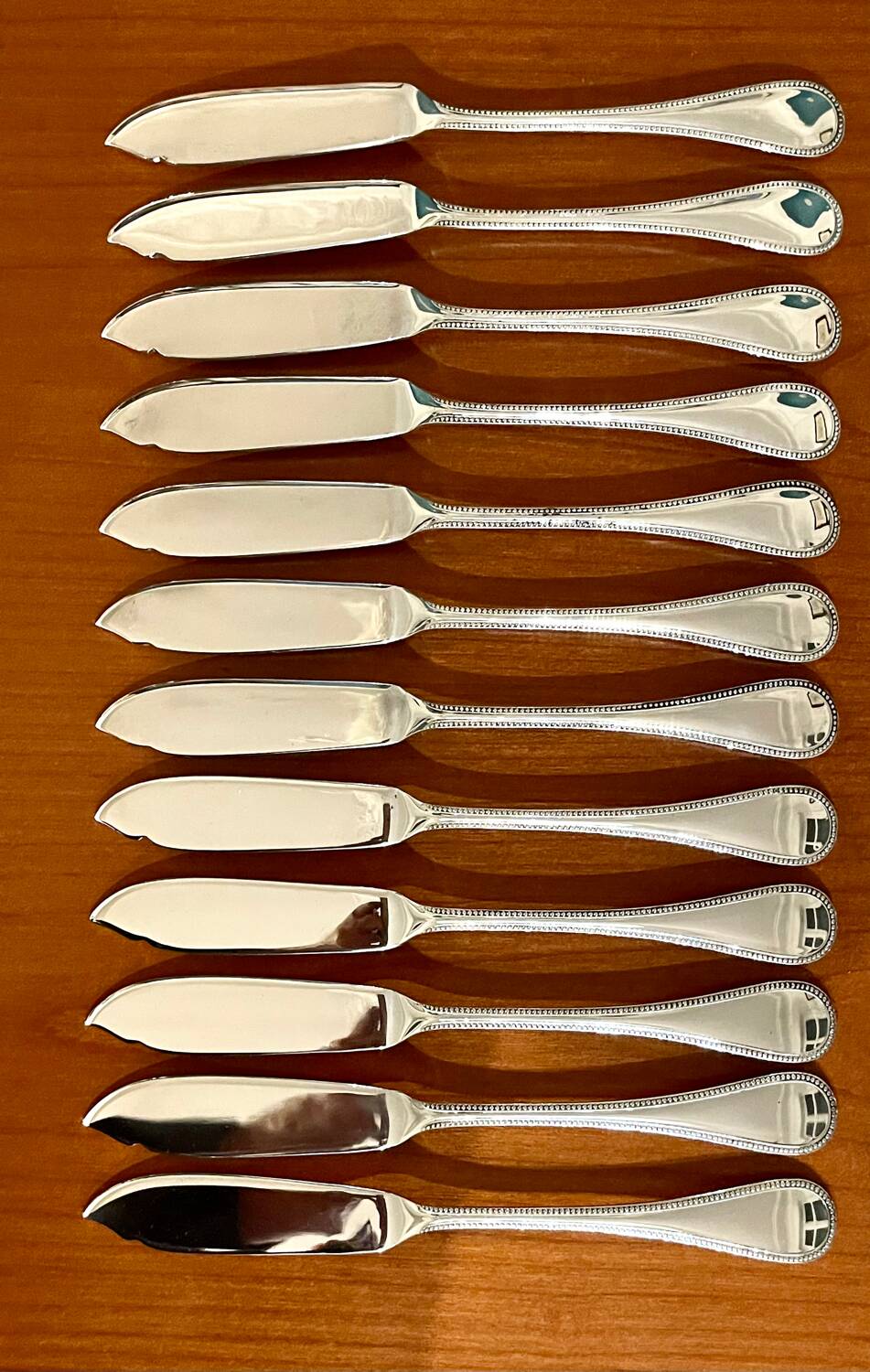 Christofle pearls 12 fish cutlery 24 pieces excellent condition