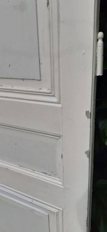 Communication door h221xl90cm old paneled, molded, interior