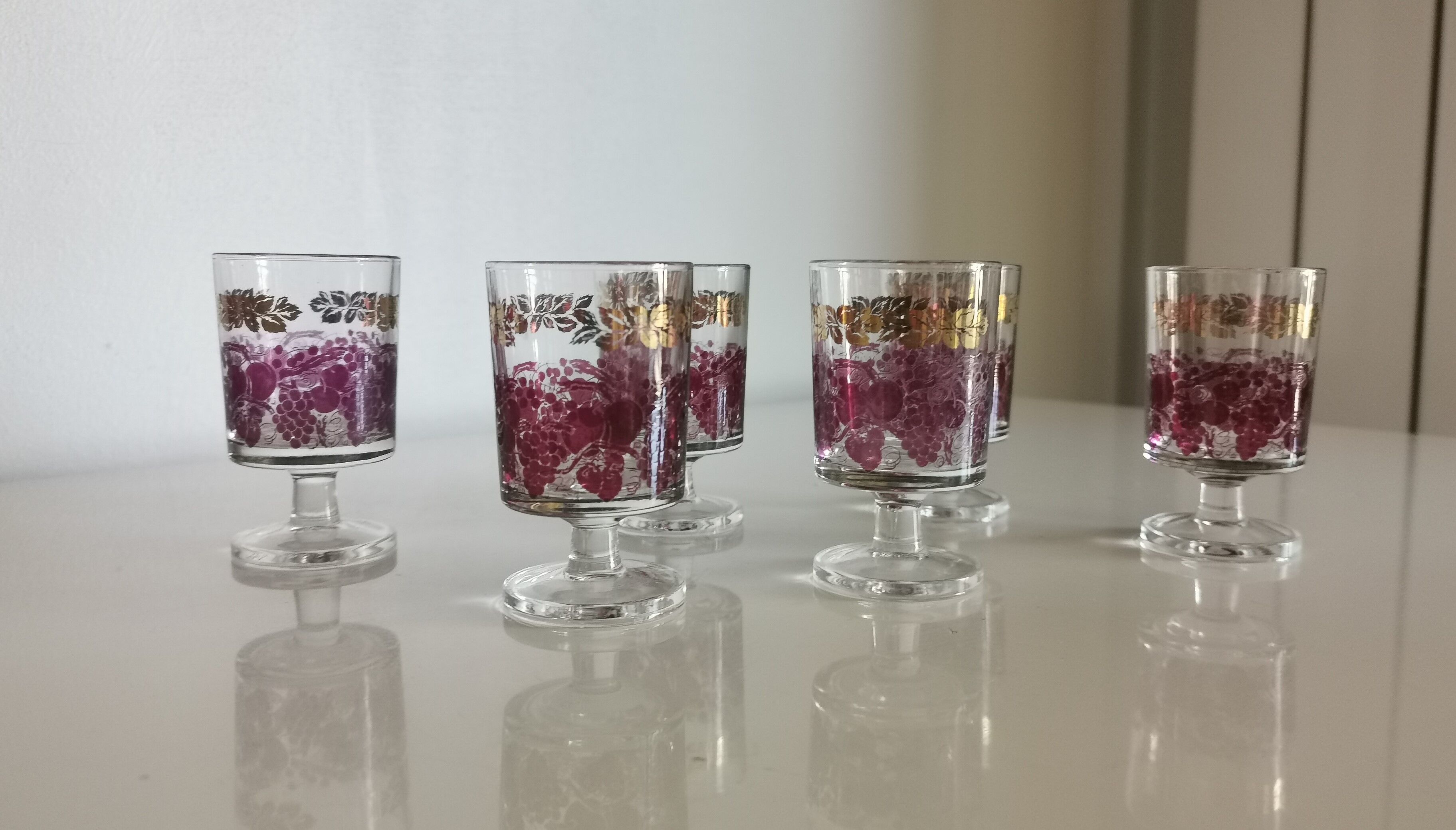 Liquor service in french crystal