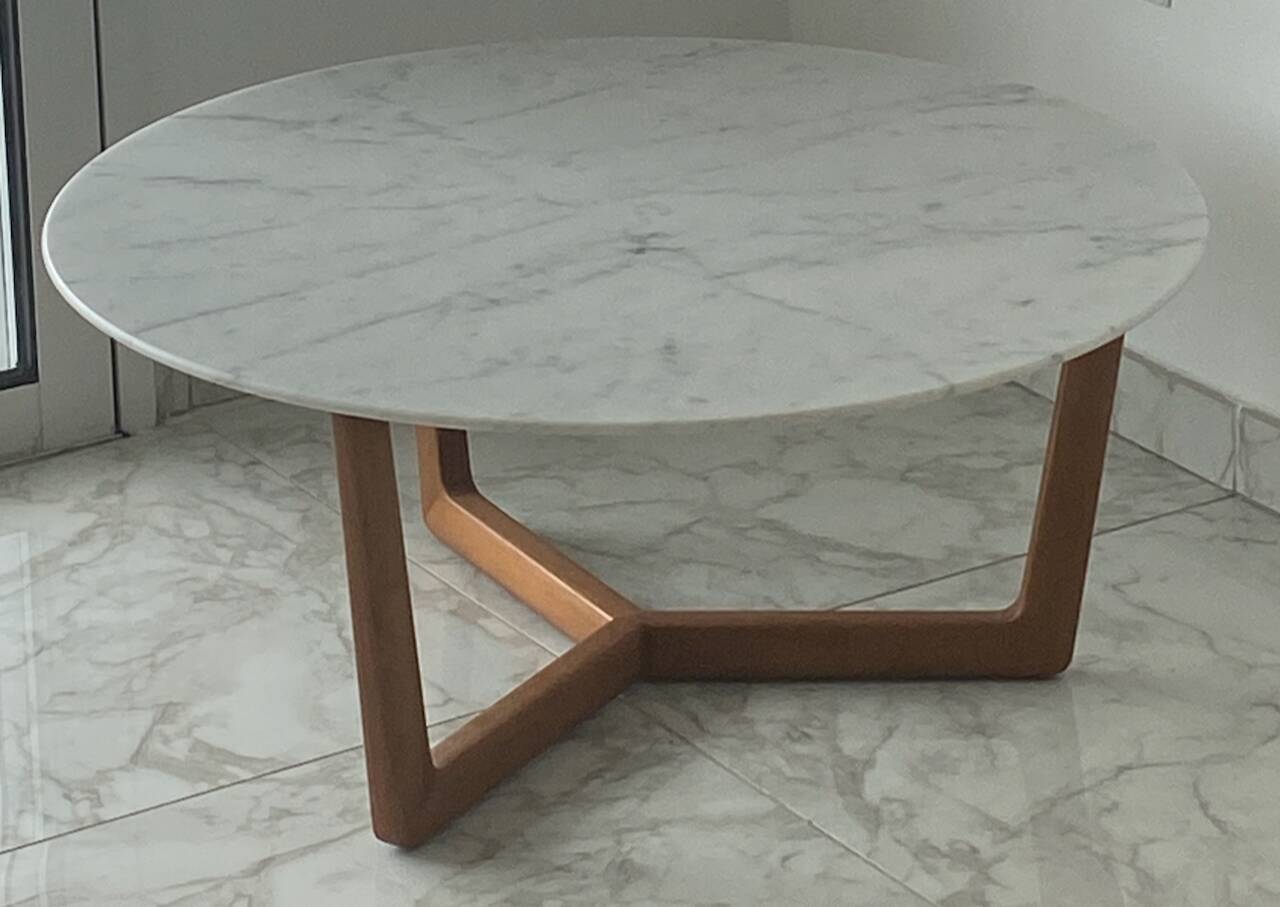 Guéridon / low table in Carrara marble and solid wood