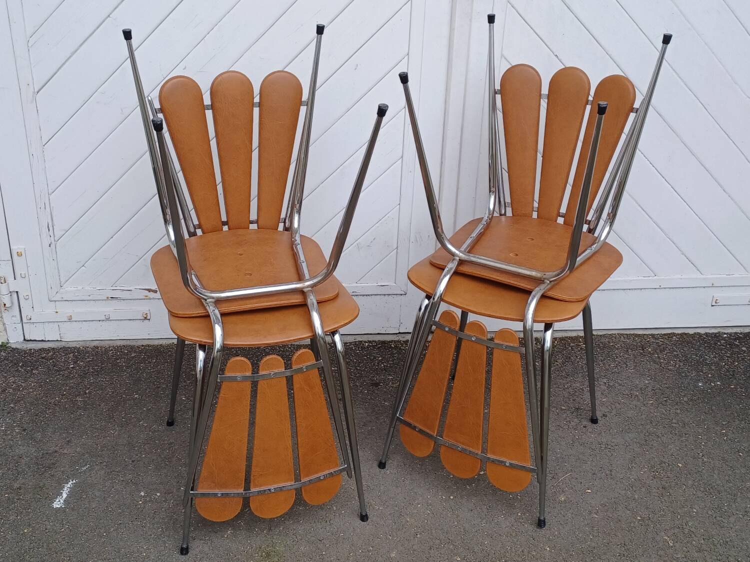 Set of 4 vintage petal chairs