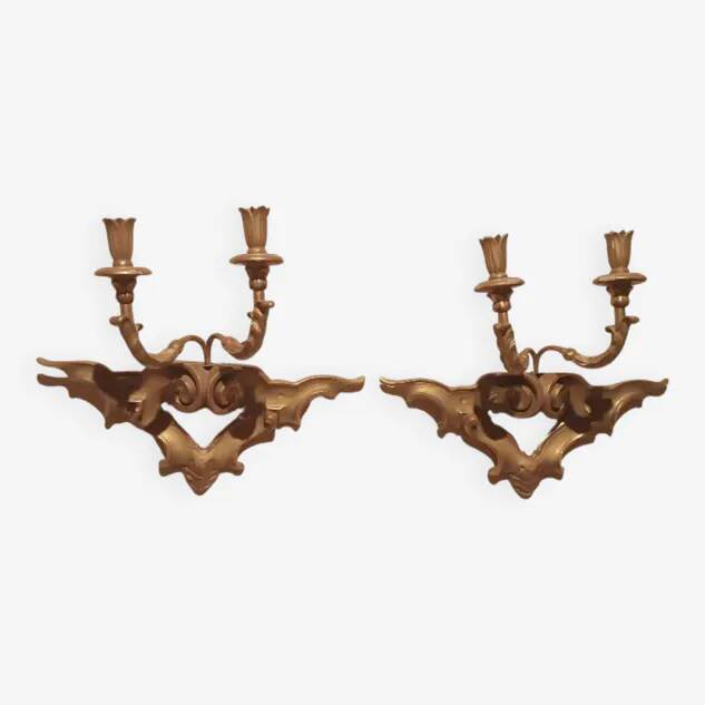 Paire de appliques murales antiques en bois doré du 19ème siècle.