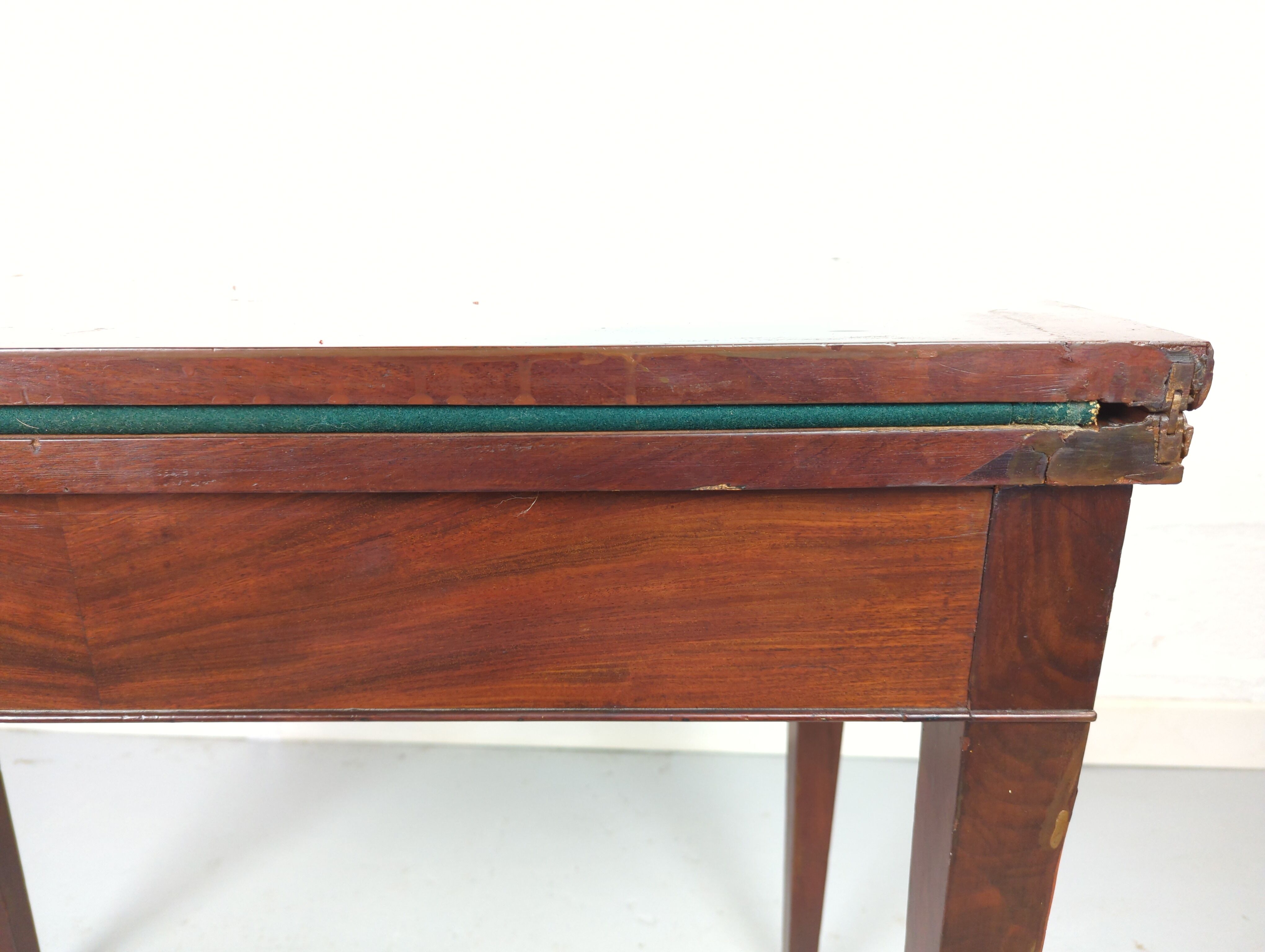 Game table wallet mahogany veneer era empire