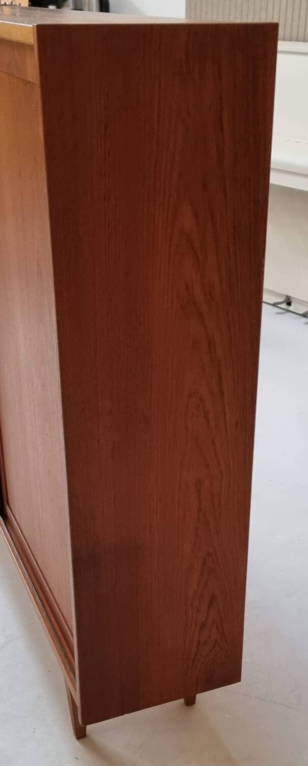 Armoire du milieu du siècle