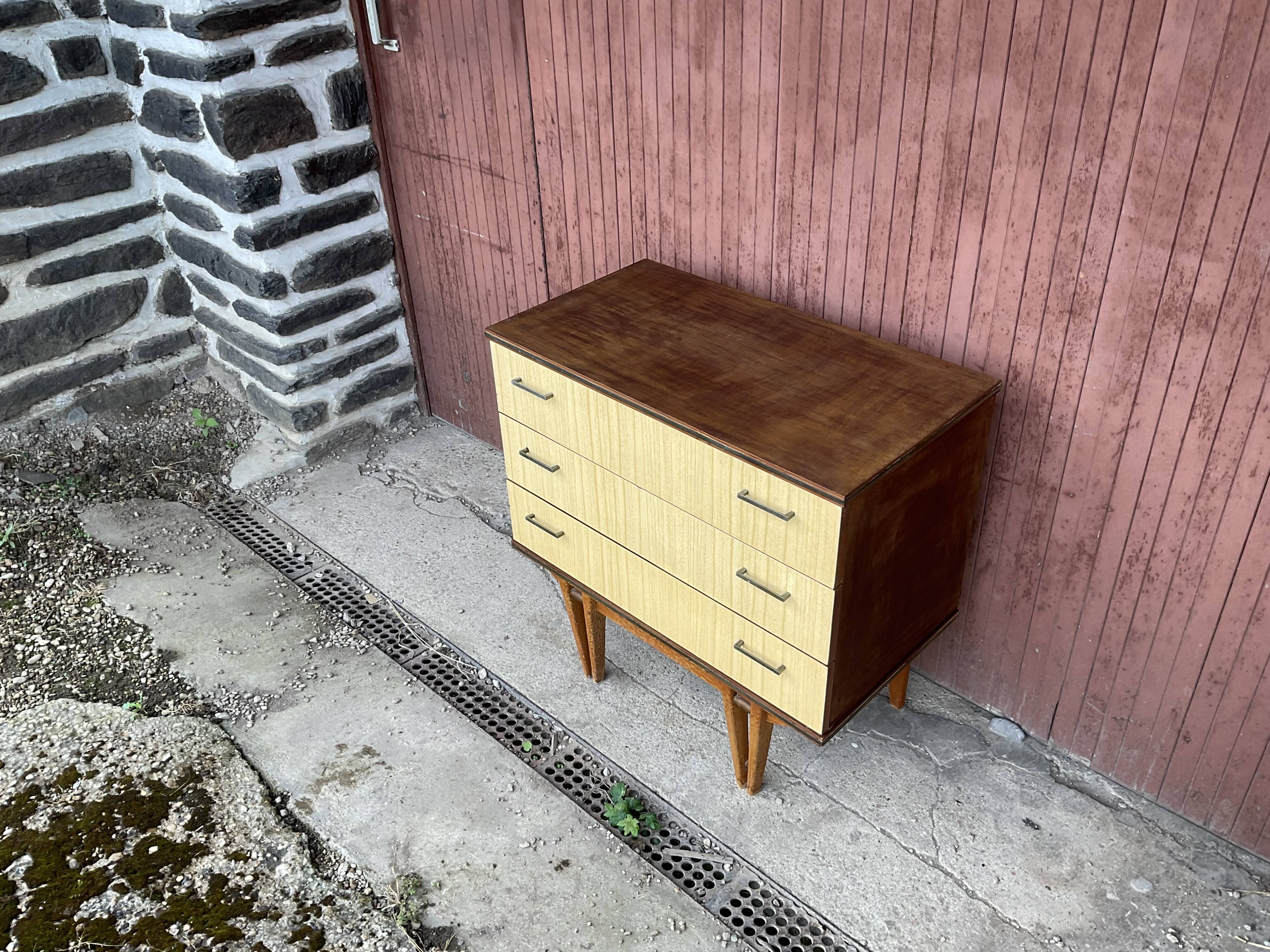 Vintage chest of drawers
