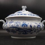 Soup Tureen with Lid Hutschenreuther Blue Onion Decor Porcelain, 3.5 L circa 1930 Made in Germany