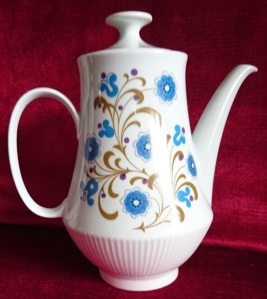 Cafetière en porcelaine de colditz germany décor fleurs vintage
