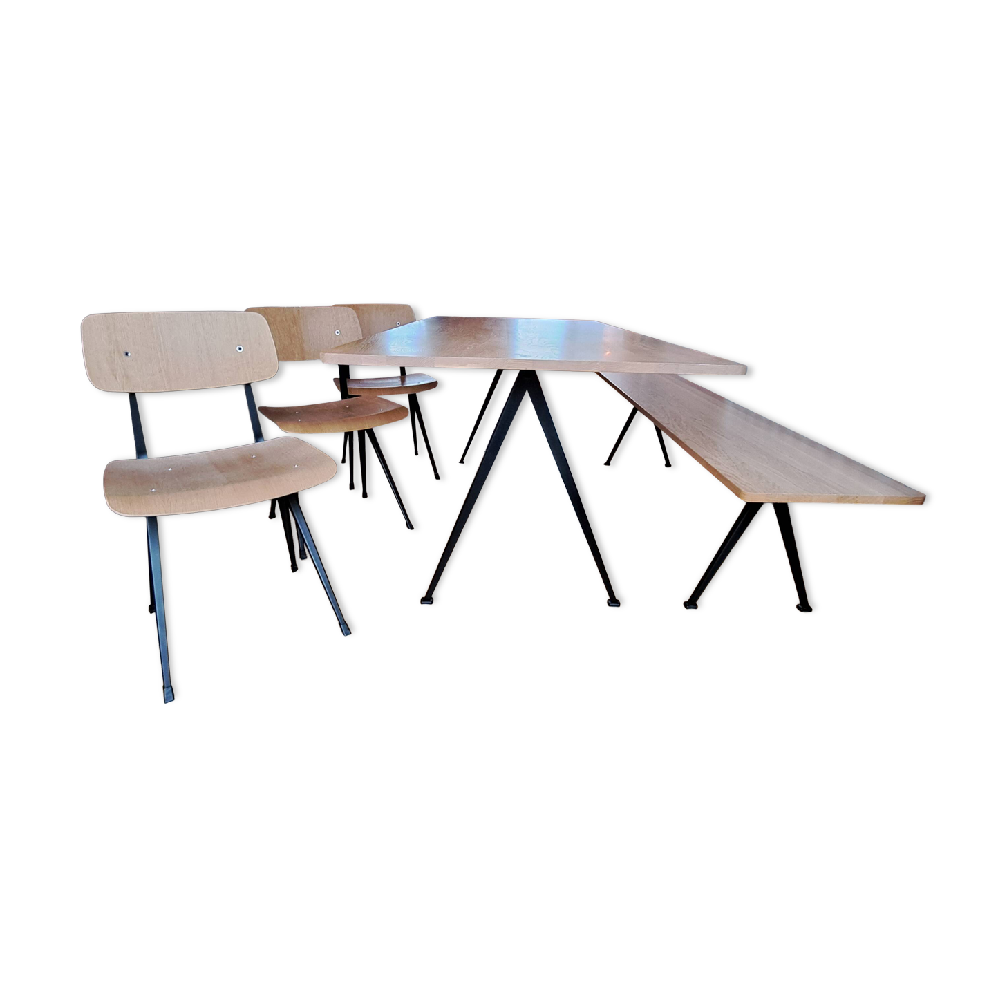 Hay - Pyramid table and bench + 3 Result chairs