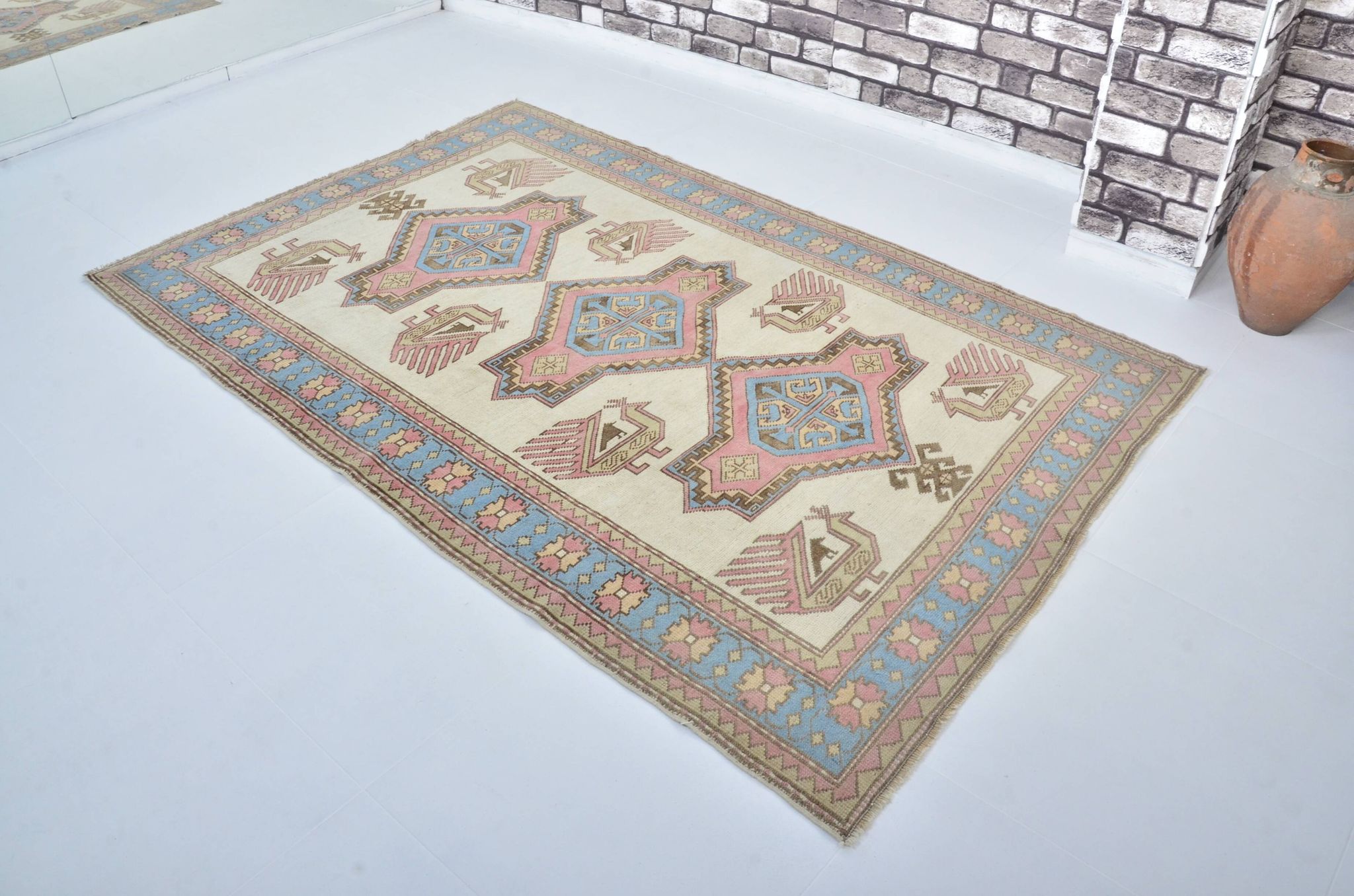 Tapis floral anatolien noué à la main sku 3430