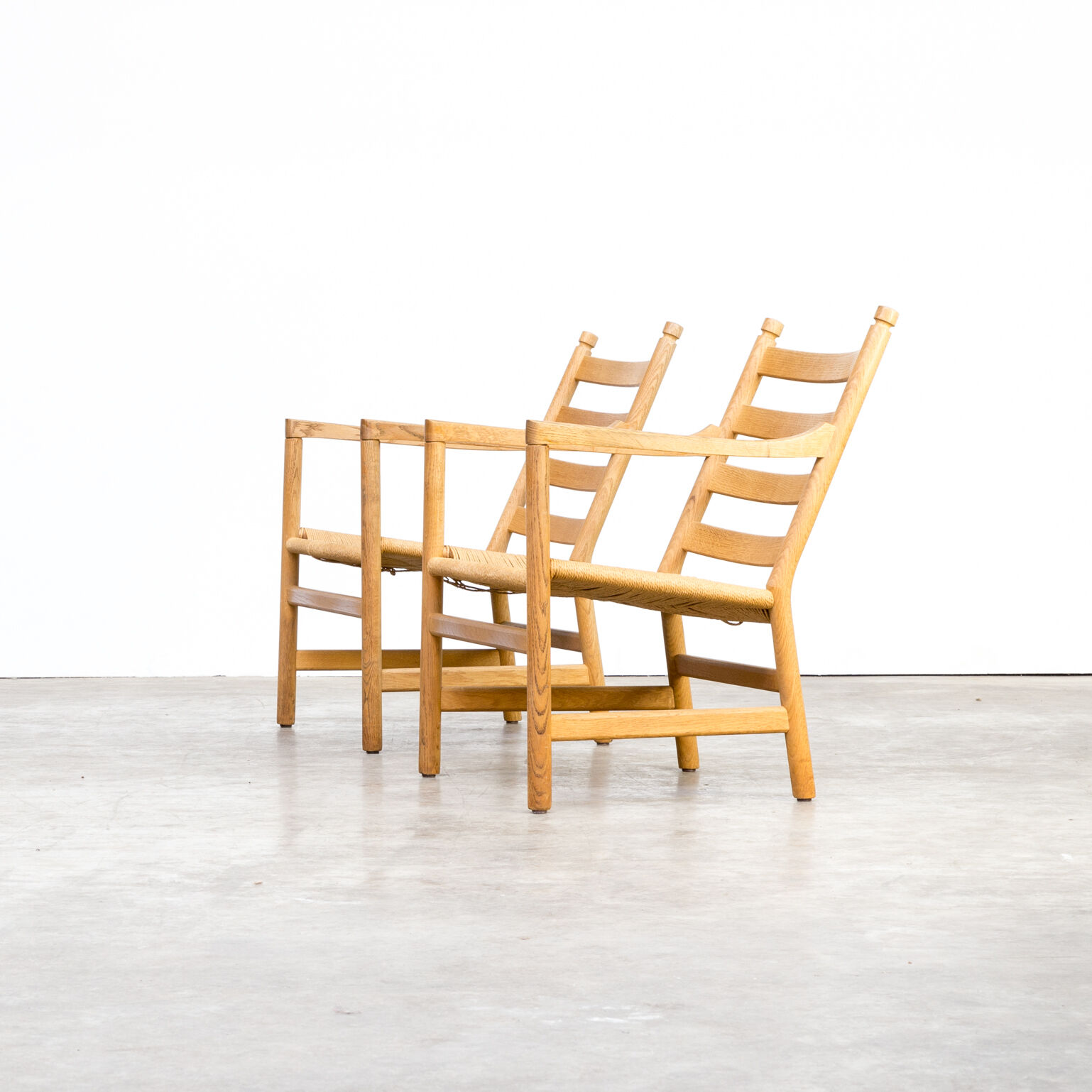 Hans Wegner ‘CH44’ fauteuils for Carl Hansen & Son 60