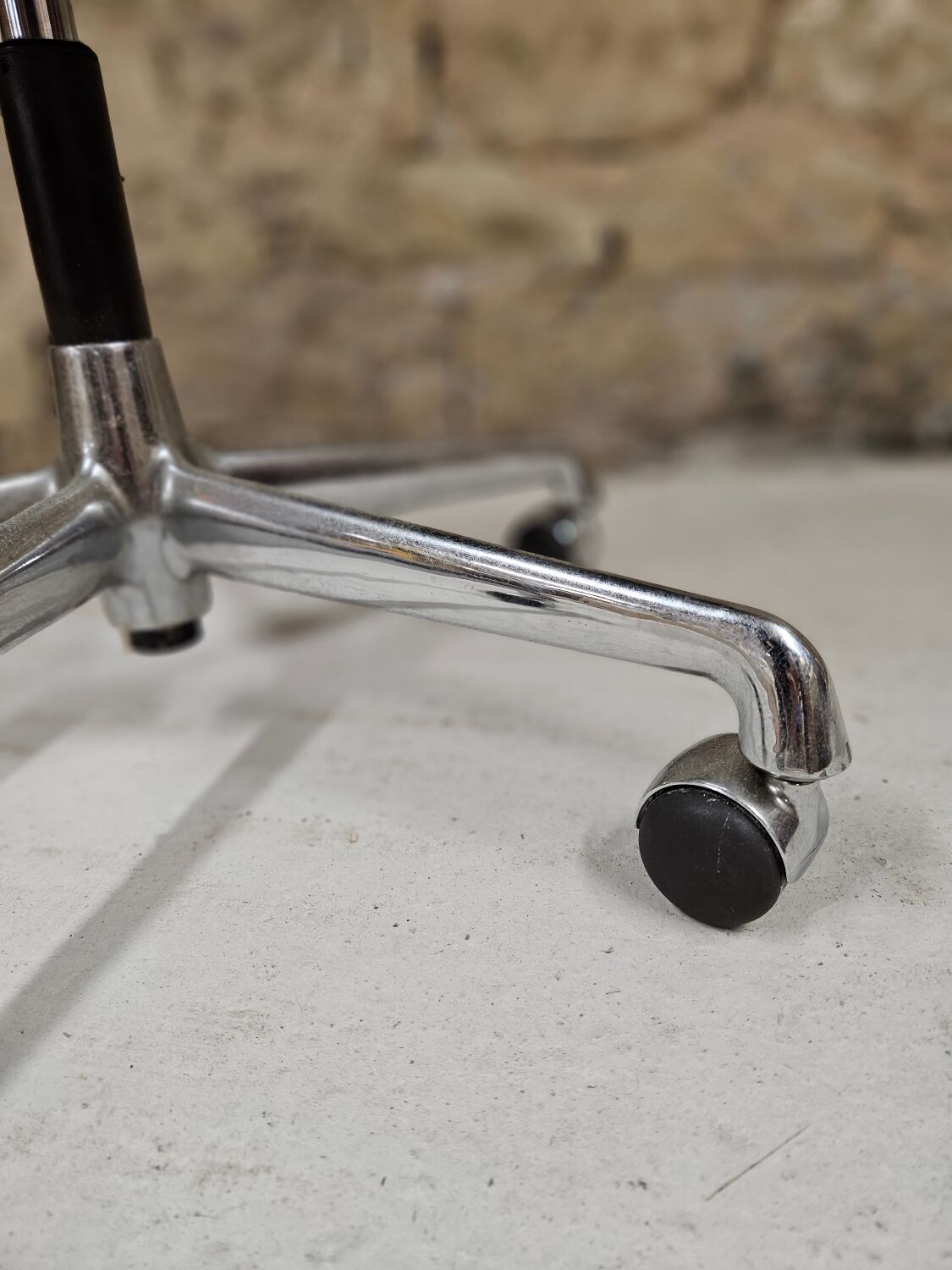 Eames fiberglass armchair Vitra