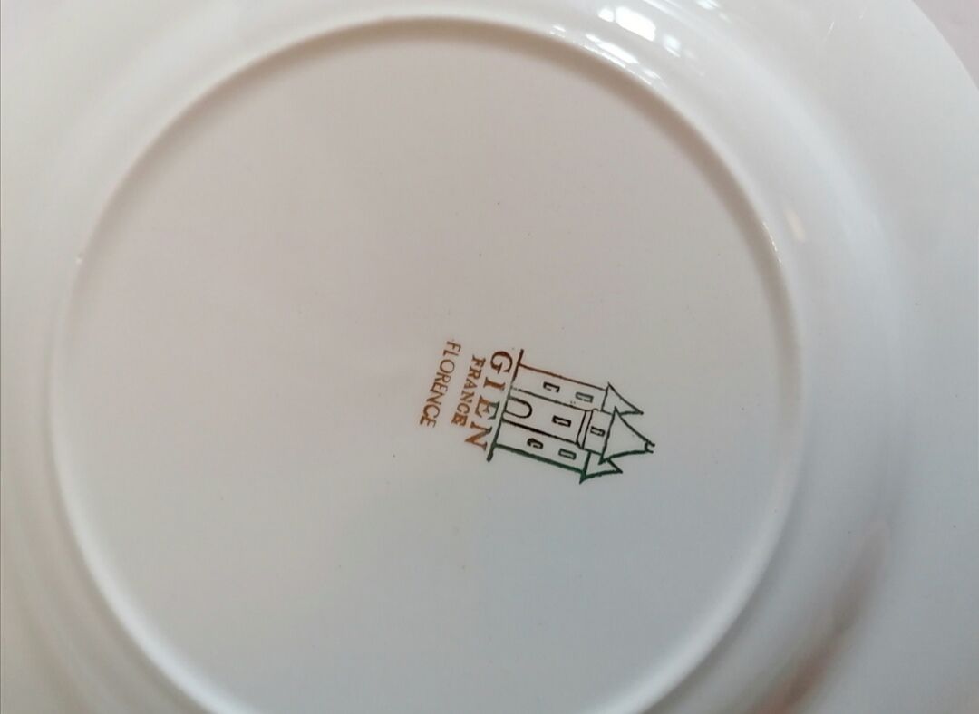 Gien Florence earthenware plate service / flowery crockery