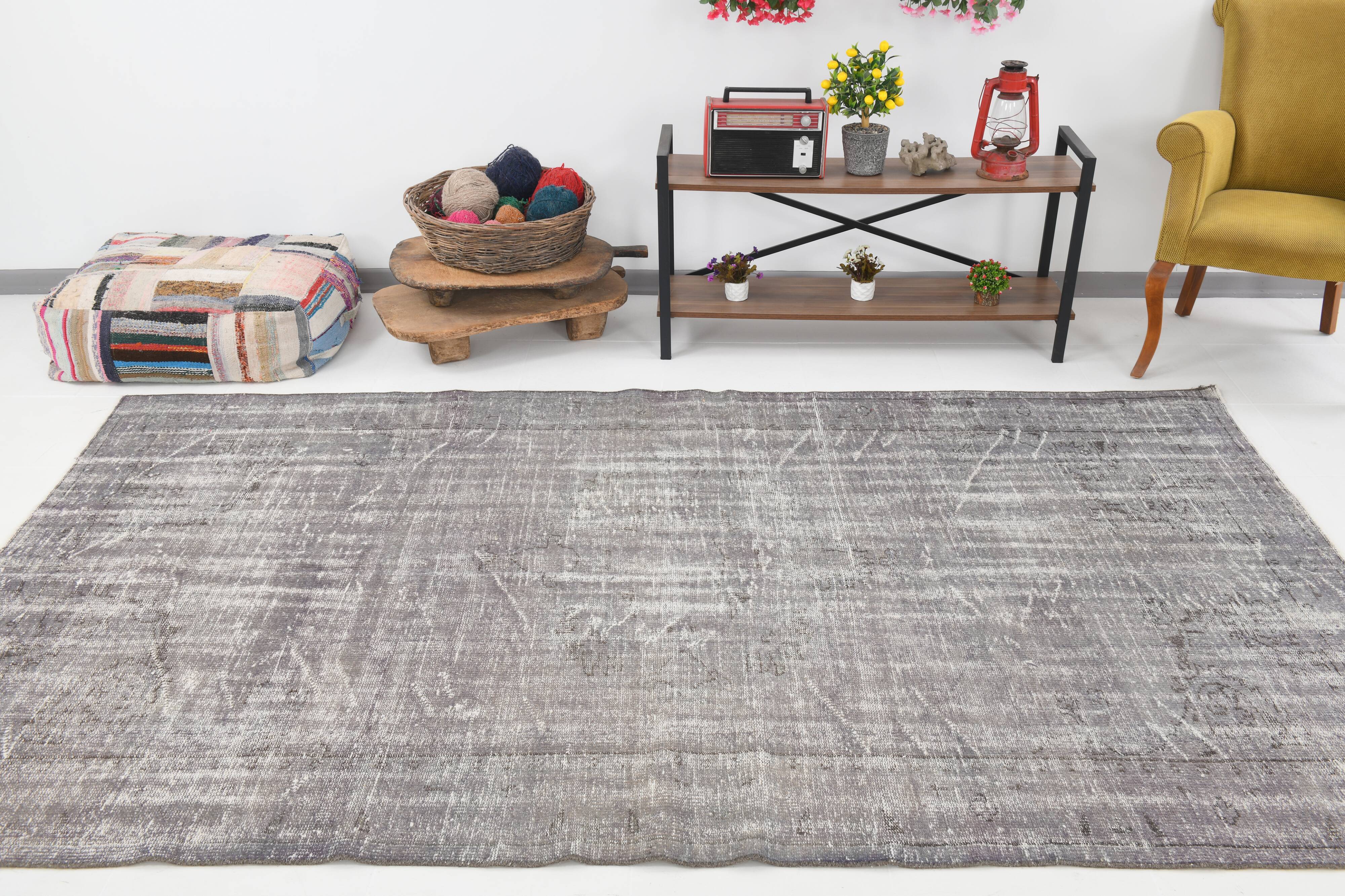 Gray handmade vintage rug 174x294cm
