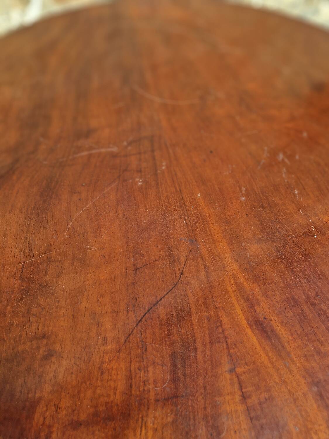 Antique mahogany and mahogany veneer pedestal table