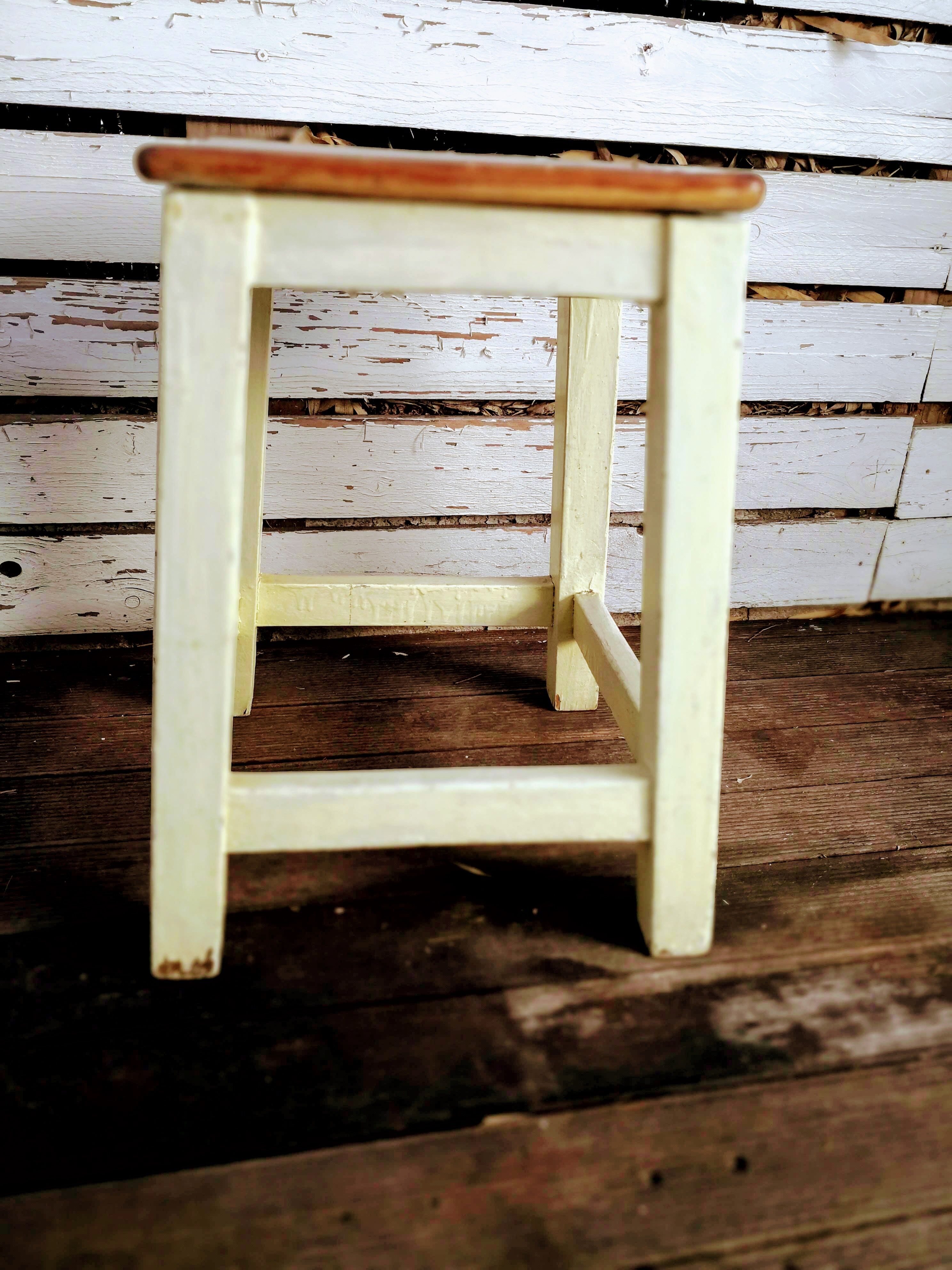 Workshop stool
