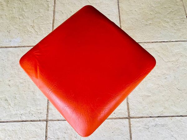 Tabouret vintage skaï orange et pieds chrome circa 70s