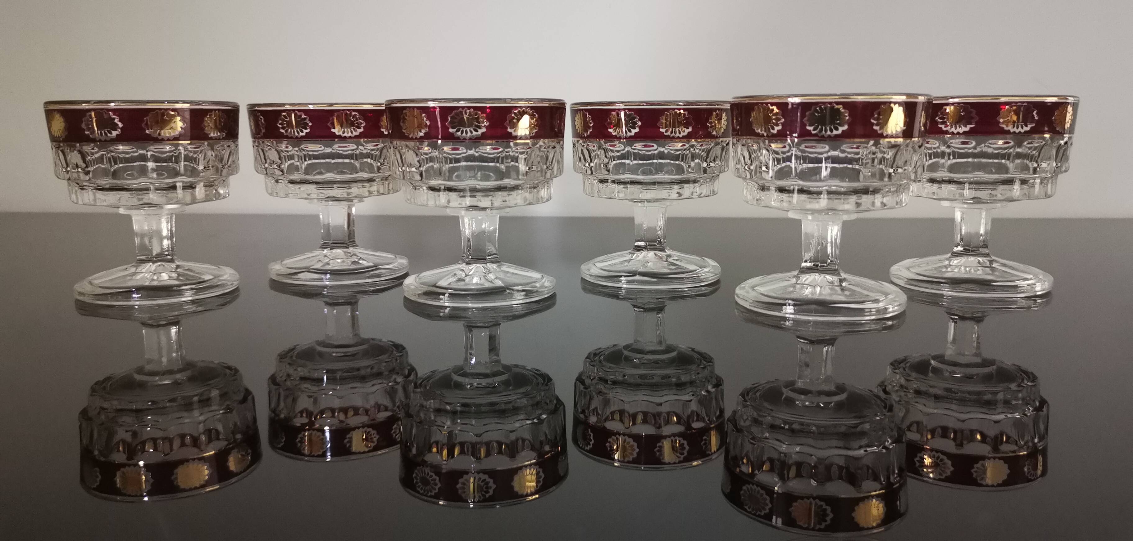 6 stemmed glasses Made in Italy
