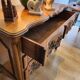Commode à tiroirs en noyer
