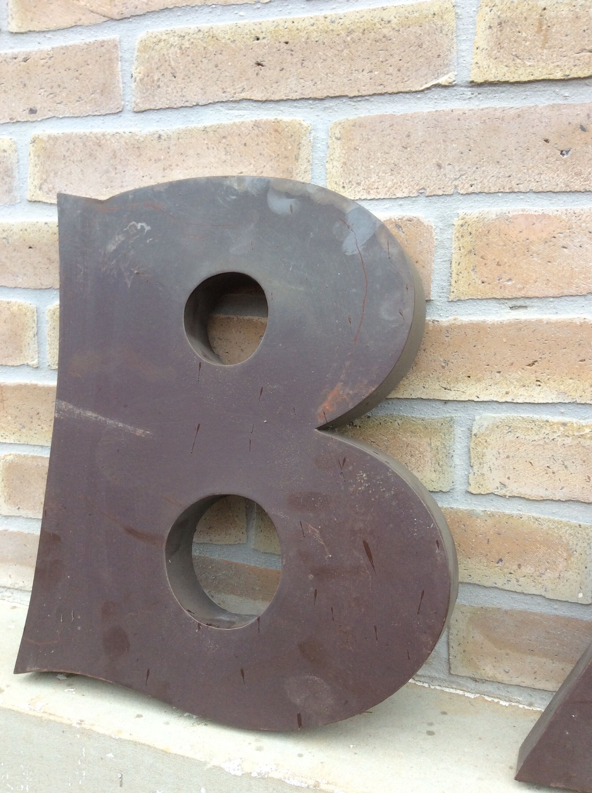 Sign Bar in vintage metallic letters 1960