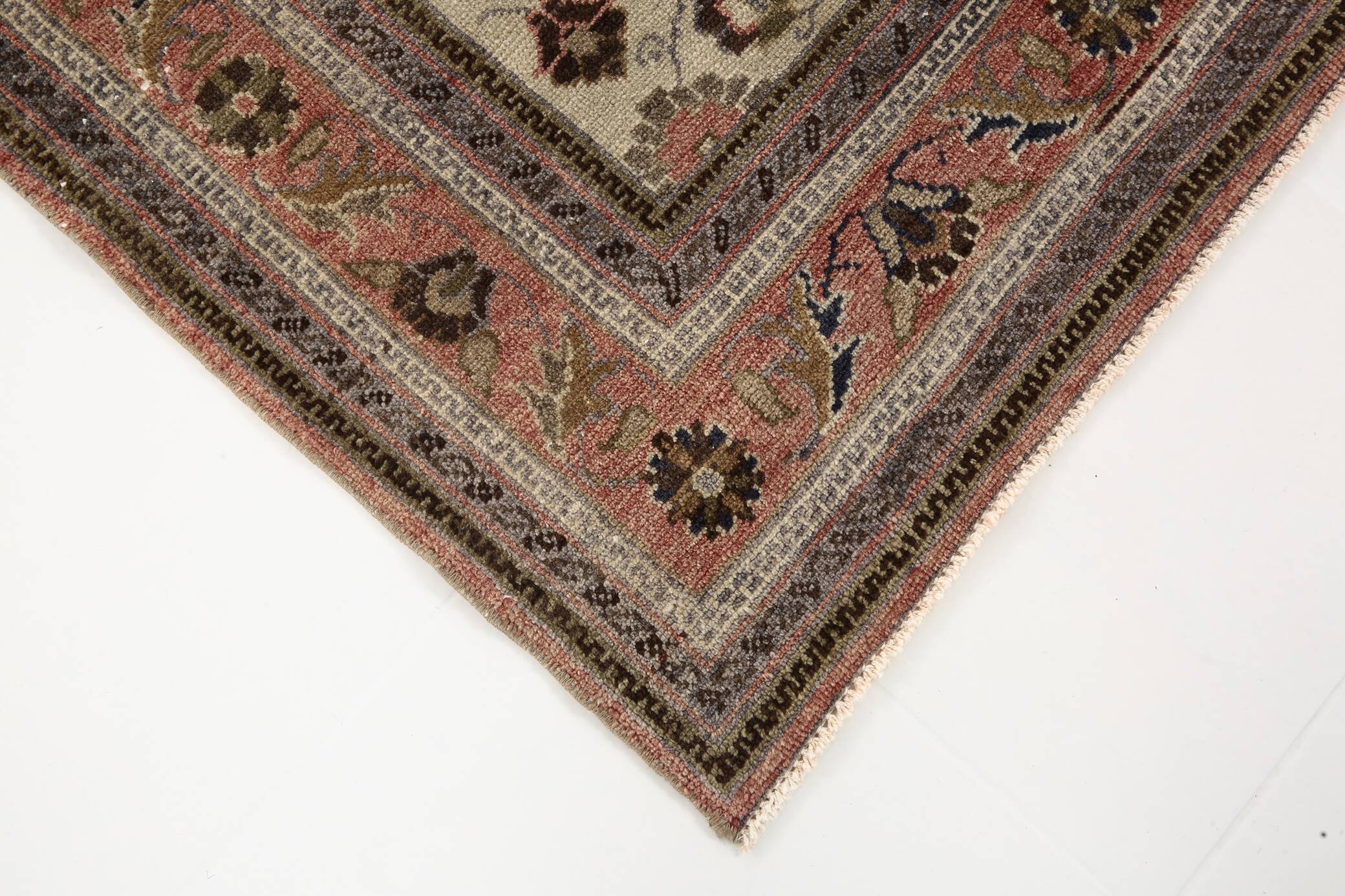 4x7 Brown Floral Vintage Persian Rug, 130x215Cm SK 2606